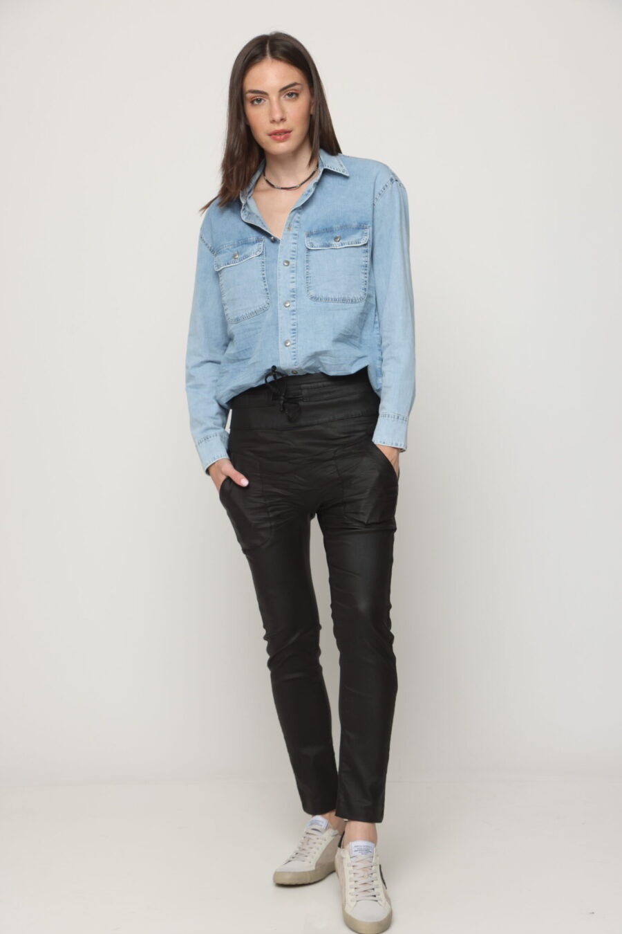 מכנס עור וורה שחור פחם