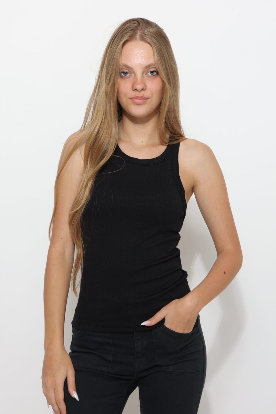 גופיית סיבו שחור