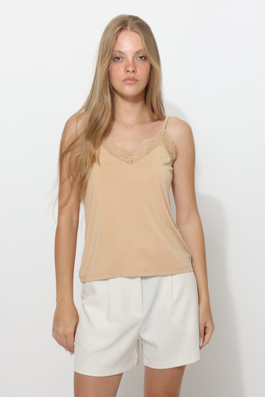 גופיית ג׳וי בז׳