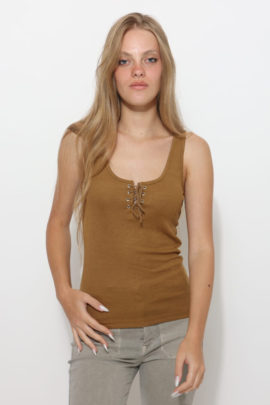 גופיית אנני כאמל