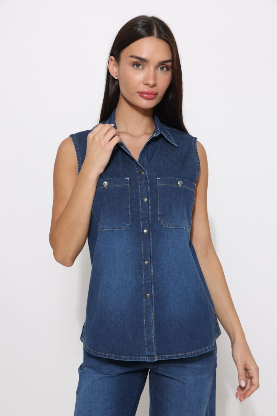 חולצת ג׳ינס מיכאלה