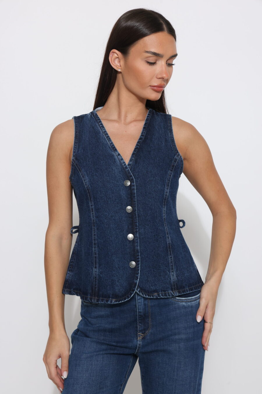 ווסט ג׳ינס סנדרין