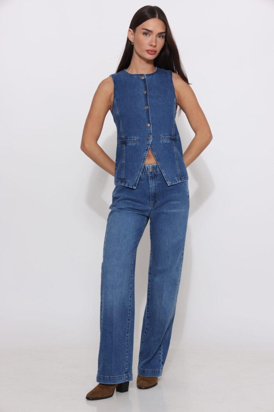 ג׳ינס קלאסי גוון אמצע