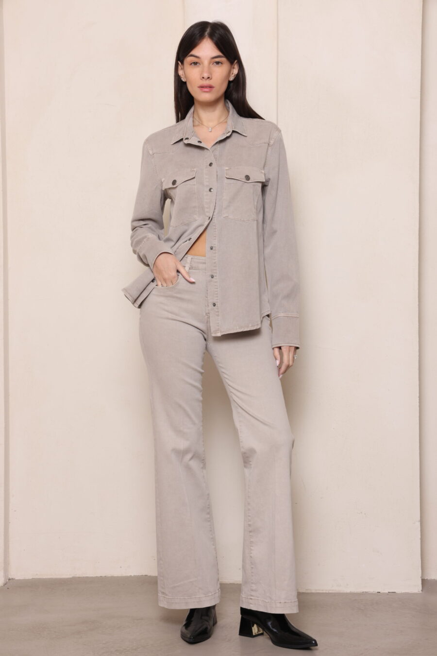 ג׳ינס ג׳ני אבן