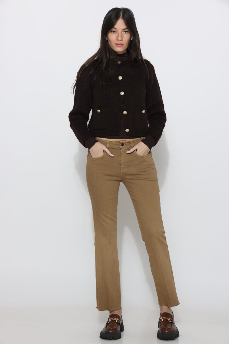 ג׳ינס ג׳ונס כאמל