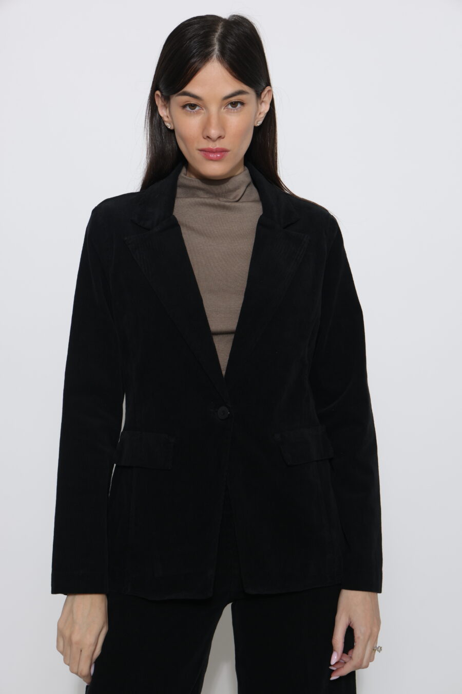 בלייזר מאי שחור