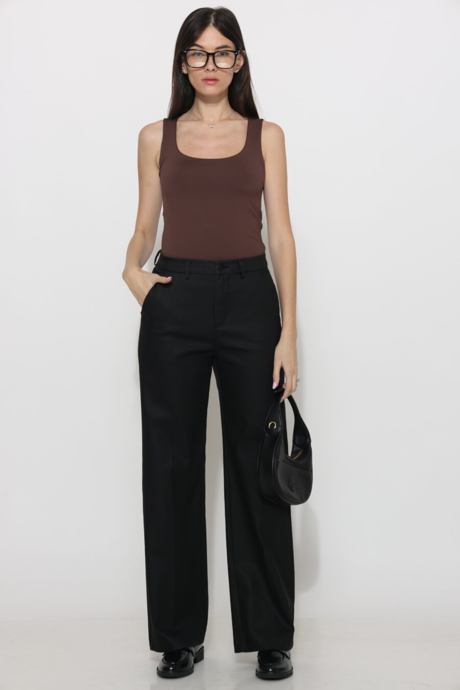 מכנס צ׳ינו עור מט