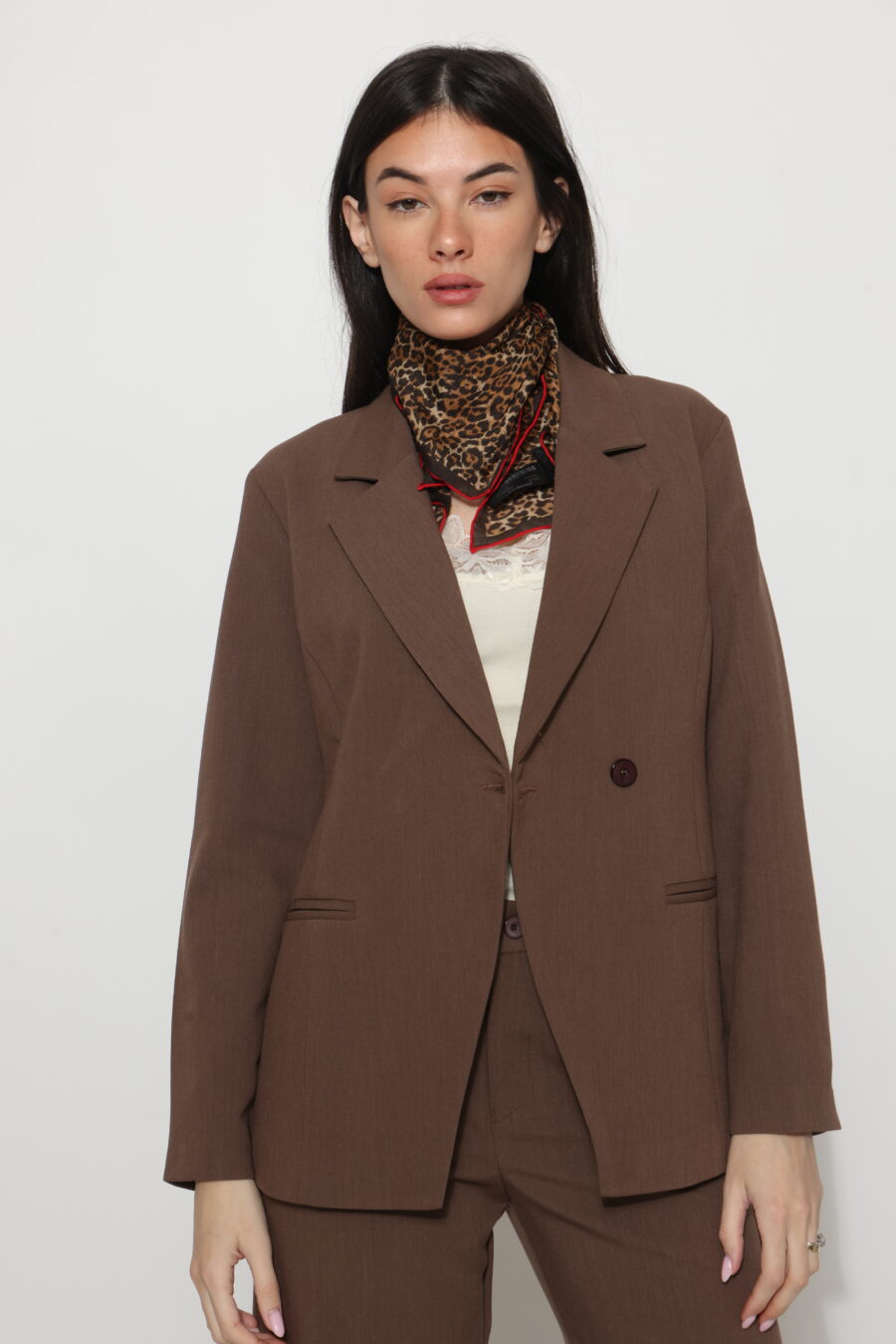 בלייזר מעטפה מריאל חום